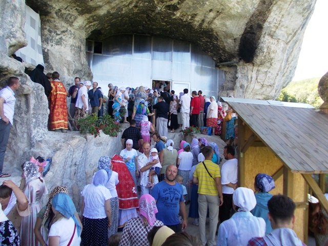 Престольный праздник в монастыре Феодора Страилата июнь 2012 г